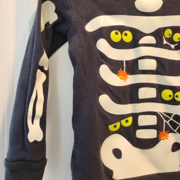 2t Carter's black skeleton Outfit pajamas Halloween Fall Mummy Spiderweb - Picture 4 of 13